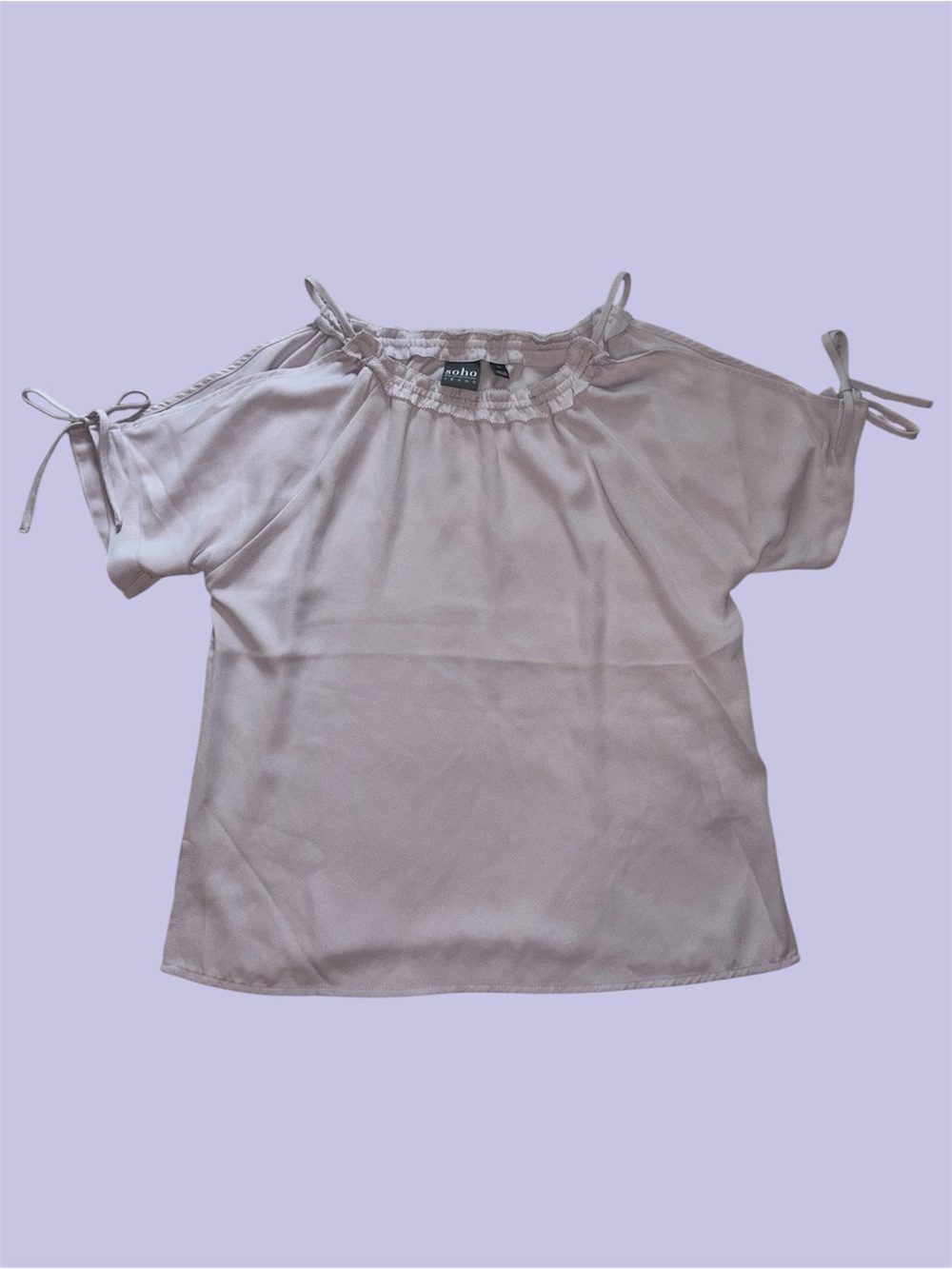 SoHo New York & Company Lilac Short Sleeve Cold Shoulder Top